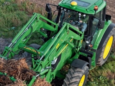 Traktor John Deere 6M
