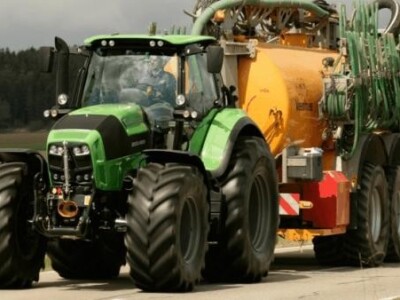 Traktor Deutz-Fahr 7