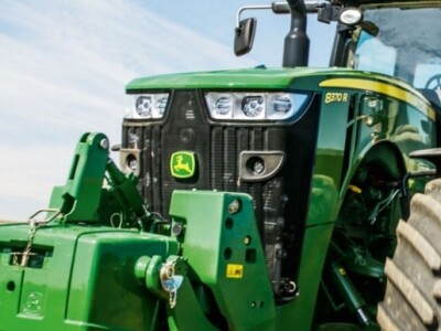 Traktor John Deere 8R i 8RT