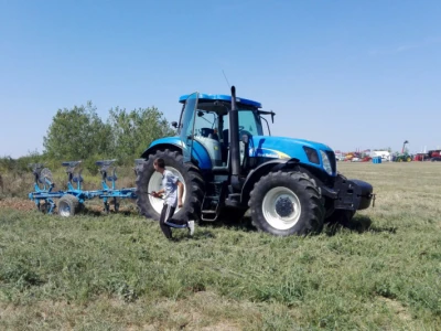 Traktor u radu