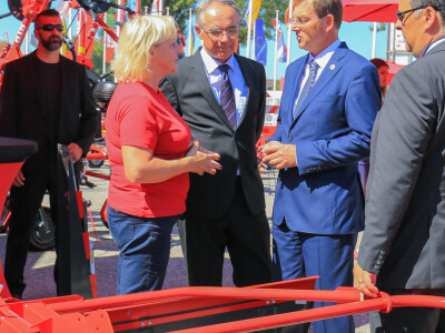 SIP-u zlatna medalja za dvorotorski sakupljač!