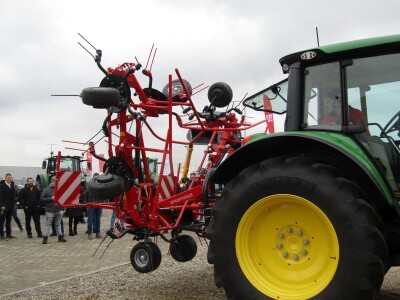 SIP&KITE - prezentacija mašina u Sremskoj Mitrovici -