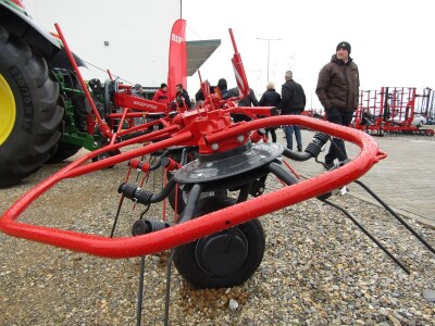 SIP&KITE - prezentacija mašina u Sremskoj Mitrovici -