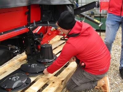 SIP&KITE - prezentacija mašina u Sremskoj Mitrovici -