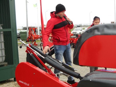 SIP&KITE - prezentacija mašina u Sremskoj Mitrovici -