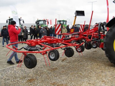 SIP&KITE - prezentacija mašina u Sremskoj Mitrovici -