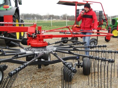 SIP&KITE - prezentacija mašina u Sremskoj Mitrovici -