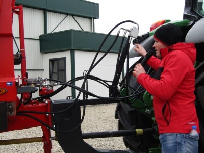 SIP&KITE - prezentacija mašina u Sremskoj Mitrovici -