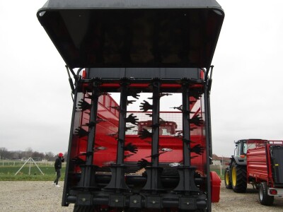 SIP&KITE - prezentacija mašina u Sremskoj Mitrovici -