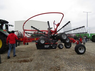 SIP&KITE - prezentacija mašina u Sremskoj Mitrovici -