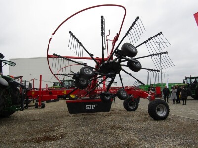 SIP&KITE - prezentacija mašina u Sremskoj Mitrovici -