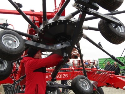 SIP&KITE - prezentacija mašina u Sremskoj Mitrovici -