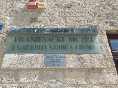 Sir, med i divlji konji spasili grad kojem je prijetio egzodus