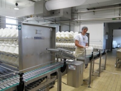 Unutrašnjost nove tvornice Unutrašnjost nove tvornice