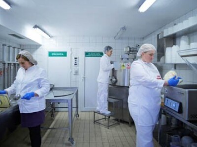 Zaposleno je četvero radnika