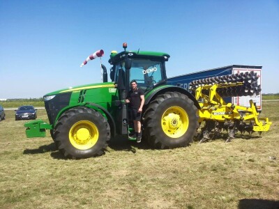 Širenje tržišta, zahtijevalo je veća ulaganja, pa su podigli kredit u švicarcima