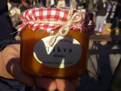 Šišići zarade solidnu platu praveći likere, džemove i salate