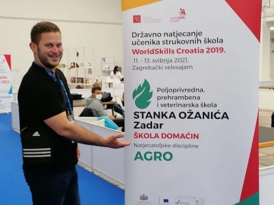 OPG PETAR MATAK - Pripravci od pčelinjeg otrova pomoći će ženama da ostanu vječno mlade?!