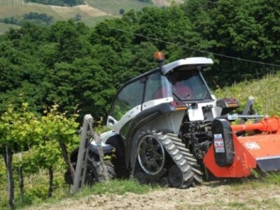 Traktor Ferrari Sky Jump V95 Dualsteer