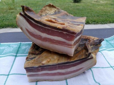 Slanina, kulen i kobasica iz Srema