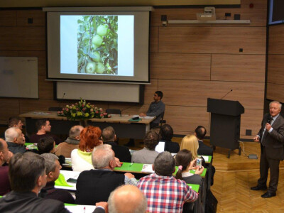 Slavonci i Vojvođani zajedno istražuju stare sorte voća Slavonci i Vojvođani zajedno istražuju stare sorte voća