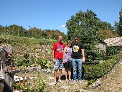 Slijeva Vedran i žena mu Majda te njihov sin Anđelo