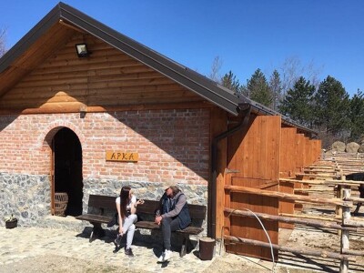 Sokolske kolibe: Genetički centar