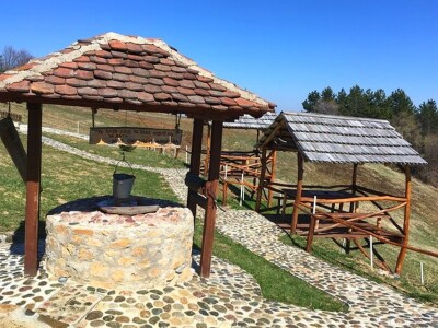 Sokolske kolibe: Genetički centar