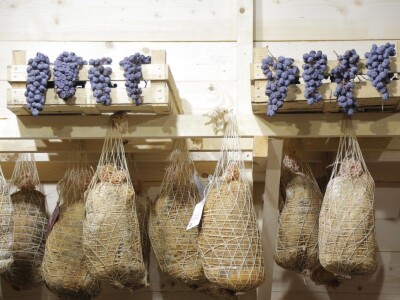 Sol&Agrifood - mjesto susreta proizvođača hrane i kvalitetnih agroproizvoda Sol&Agrifood - mjesto susreta proizvođača hrane i kvalitetnih agroproizvoda