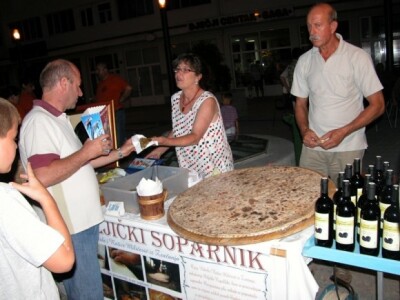 Poljički soparnik - domaći specijalitet u omiškom kraju