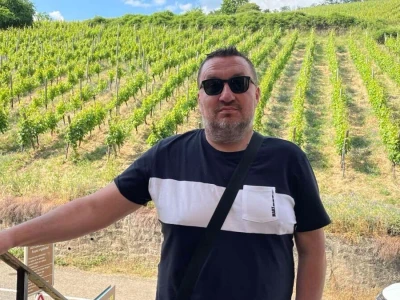 Sorta belina i Hiža vinove loze