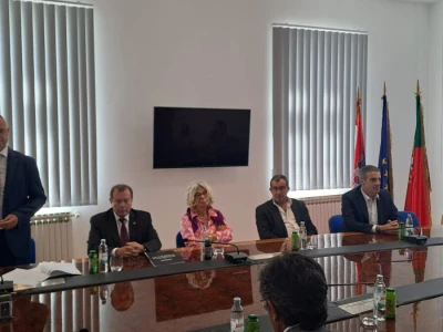 Sporazum: Portugalske, ravnokotarske i hercegovačke sorte u istim vinogradima