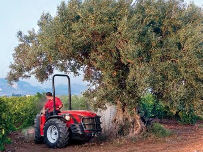 Traktor Antonio Carraro SRX