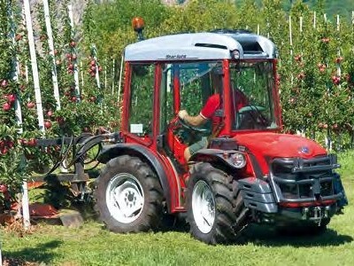 Traktor Antonio Carraro SRX