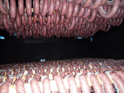 Stao na crtu Visočanima: Zeničanin tvrdi da je njegovo suho meso najbolje Stao na crtu Visočanima: Zeničanin tvrdi da je njegovo suho meso najbolje