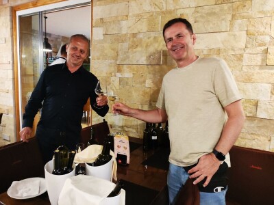 STARE SORTE: Vina od spašene Privlačke biline, Glaca i Dugoveza - zvijezde večeri! STARE SORTE: Vina od spašene Privlačke biline, Glaca i Dugoveza - zvijezde večeri!