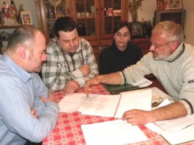 Marijan Šteović s dokaznom dokumentacijom