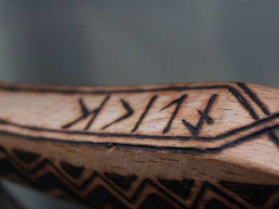 Stipe Pleić - Flick, izrada ukrasnih sjekira