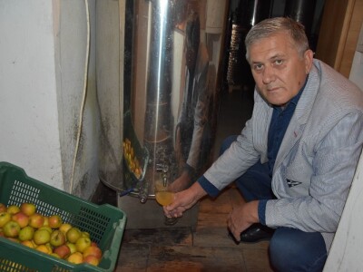 Stjepan Vučemilović - Proizvodnja vina od domaćih jabuka