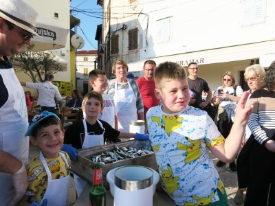 Stoljetna tradicija soljenja srdela