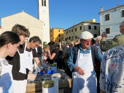 Stoljetna tradicija soljenja srdela