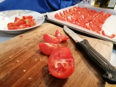 Sušeni paradajz sa belim lukom Sušeni paradajz sa belim lukom