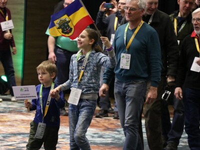 Svečani defile učesnika 53. EFNS Svečani defile učesnika 53. EFNS