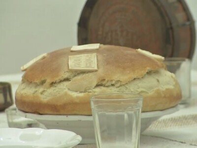 Sveža, žito, vino i kolač Sveža, žito, vino i kolač