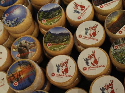 Švicarska, zemlja vrijednih ljudi, pitoresknih krajolika i sretnih krava