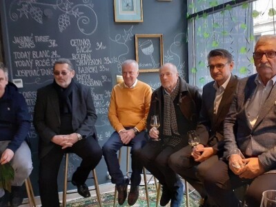 Svijet u čaši - 30 godina Svijet u čaši - 30 godina