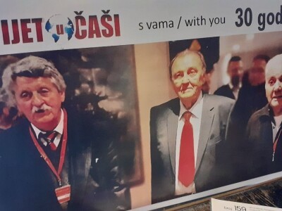 Svijet u čaši - 30 godina Svijet u čaši - 30 godina