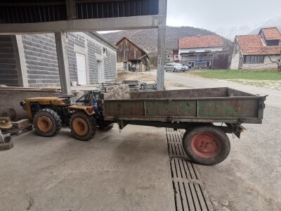 Svinje rokću do "ručka", a podnevnu dremku ne ometa ni lokalni melos