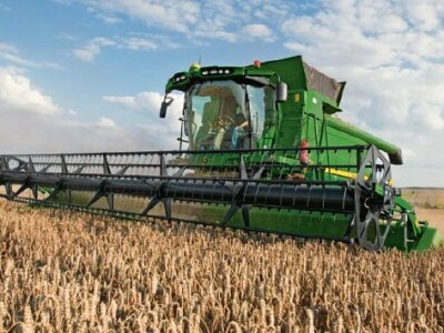 Kombajn John Deere T