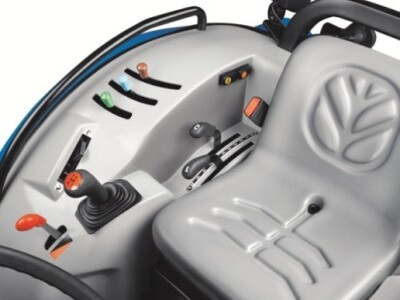 Traktor New Holland T3F